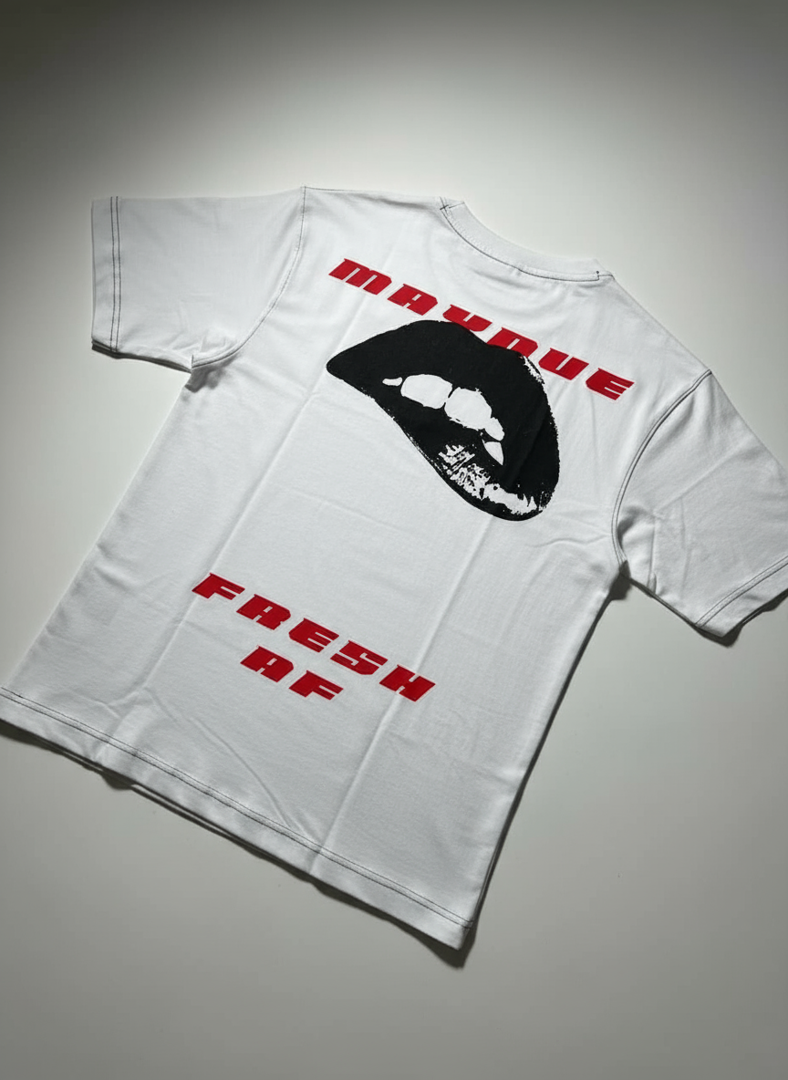 WHITE URBAN KISS T-SHIRT [UNISEX]