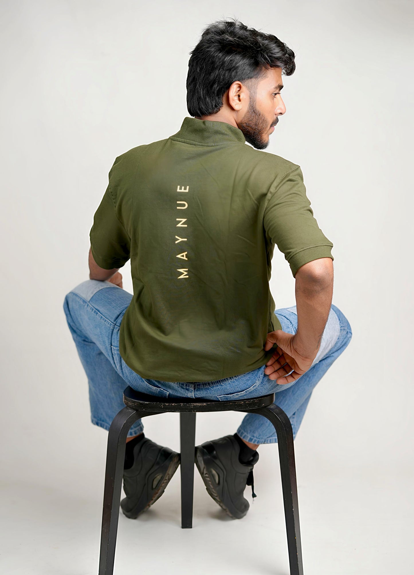 OLIVE GREEN HALF ZIPPER T-SHIRT